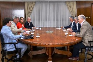 El encuentro entre la Mesa de Enlace y el ministro de Economía Luis Caputo, es el primero que se realiza (Gentileza CONINAGRO) 