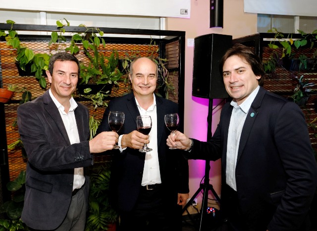 De Izq. q Der: Marcelo Federicci, Rubén Panella y Lucas Magnano (Gentileza Fecovita)